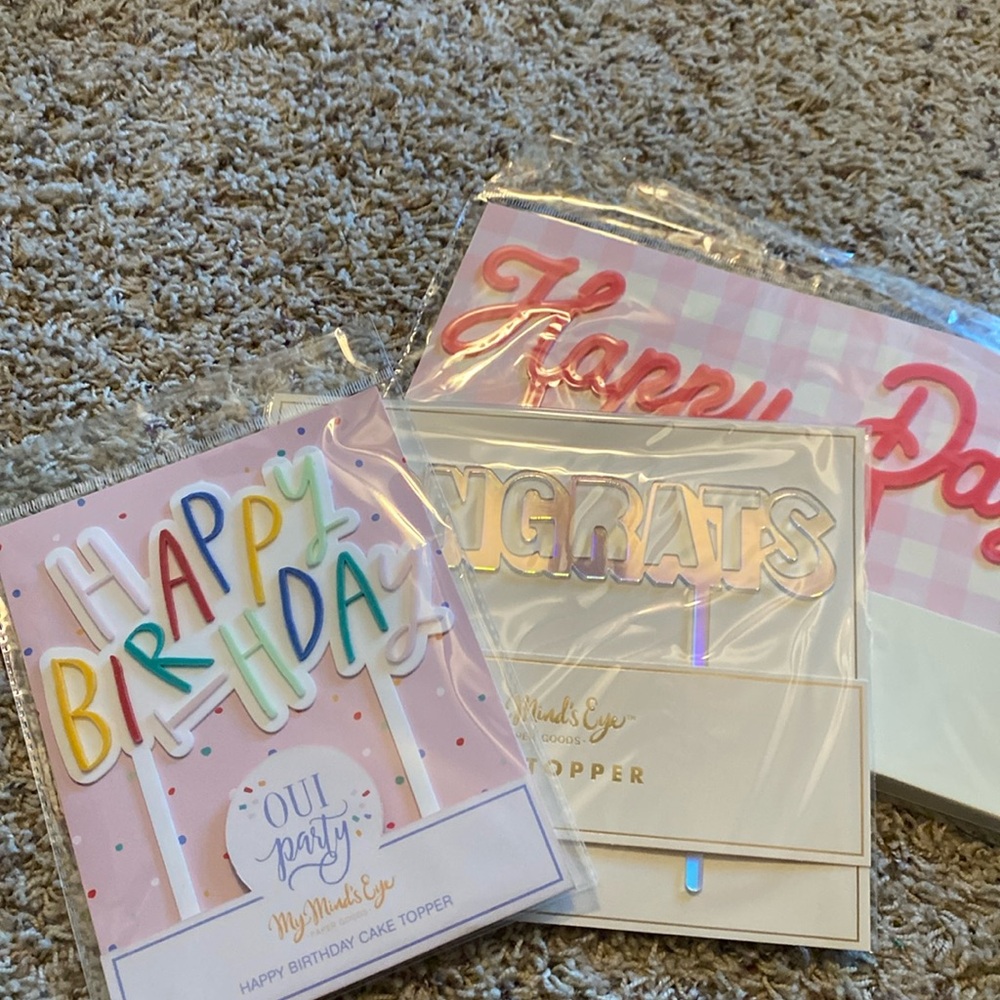 New decorative cake toppers